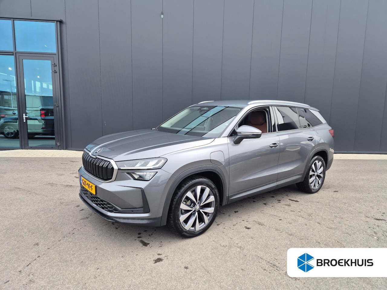 Skoda Kodiaq - 1.5 TSI PHEV Business Edition Achteruitrijcamera | Adaptive cruise control | Keyless entry - AutoWereld.nl