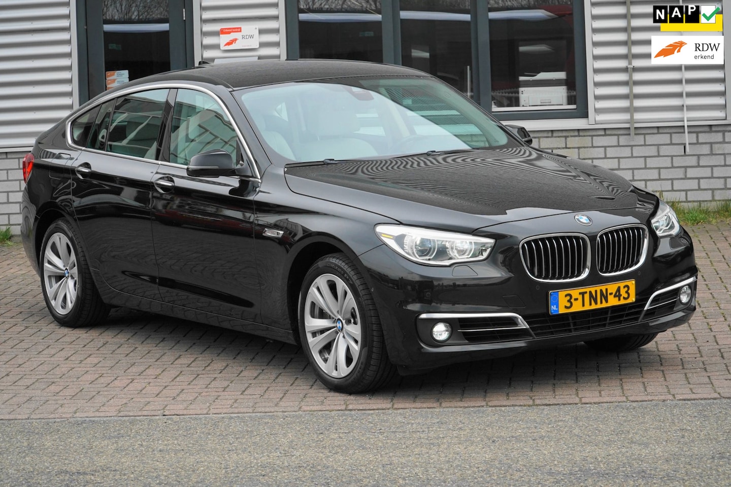 BMW 5-serie Gran Turismo - 535i High Executive EERSTE EIGENAAR - AutoWereld.nl