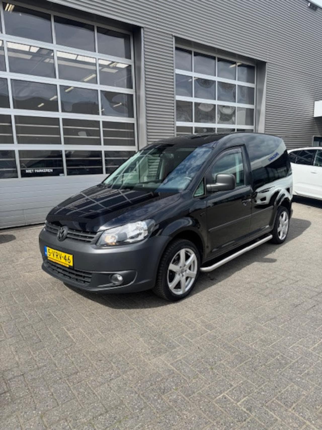 Volkswagen Caddy - 1.6 TDI 1.6 TDI 140 PK ,carplay,navi,trekhaak, PERFECTE STAAT !! - AutoWereld.nl