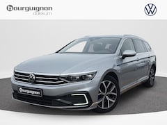 Volkswagen Passat Variant - 1.4 TSI PHEV GTE Business | Trekhaak | Winterpakket | Navi | IQ.Light |