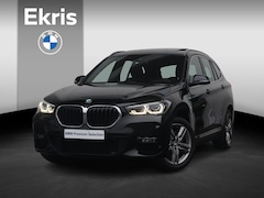 BMW X1 - sDrive20i High Executive Edition M Sportpakket / Glazen Panoramadak / Stoelverwarming / Pa