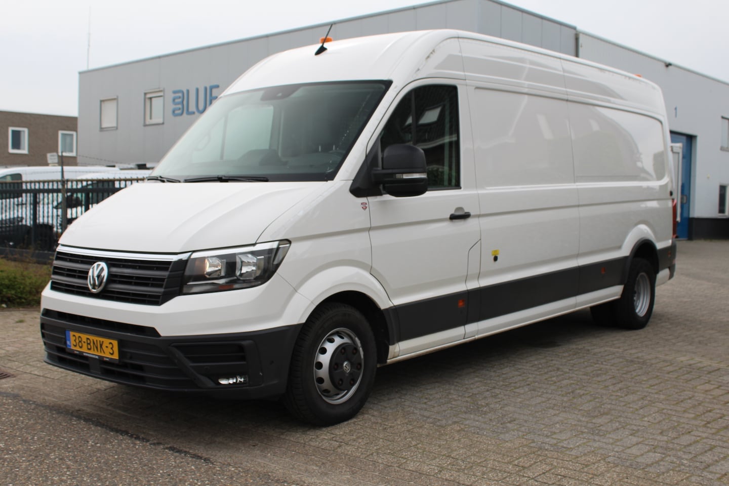 Volkswagen Crafter - 50 2.0 TDi 130KW Euro6 L4H3 3,5T Trekhaak -- Bott werkplaats inrichting -- - AutoWereld.nl