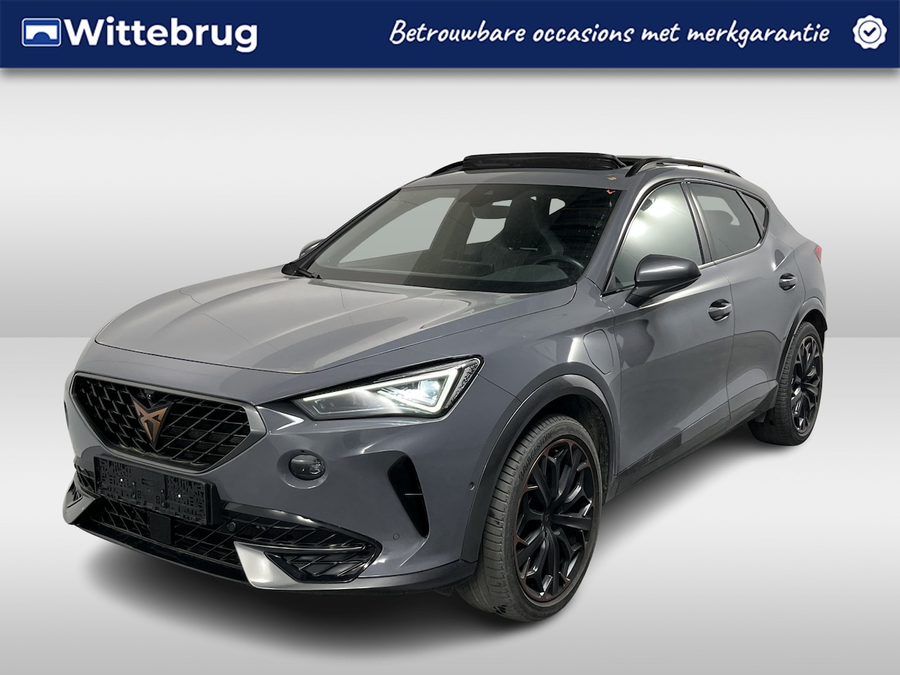 CUPRA Formentor - 1.4 e-Hybrid Black Edition / AUTOMAAT/ 245 PK/ PANO/ BEATS/ MEMORY SEAT/ STUUR+STOELVERWAR - AutoWereld.nl