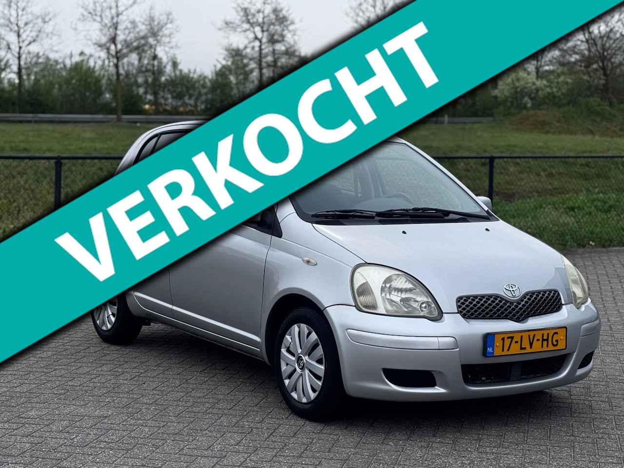 Toyota Yaris - 1.3 VVT-i Sol+Airco+AUTOMAAT+LageKM+NAP - AutoWereld.nl