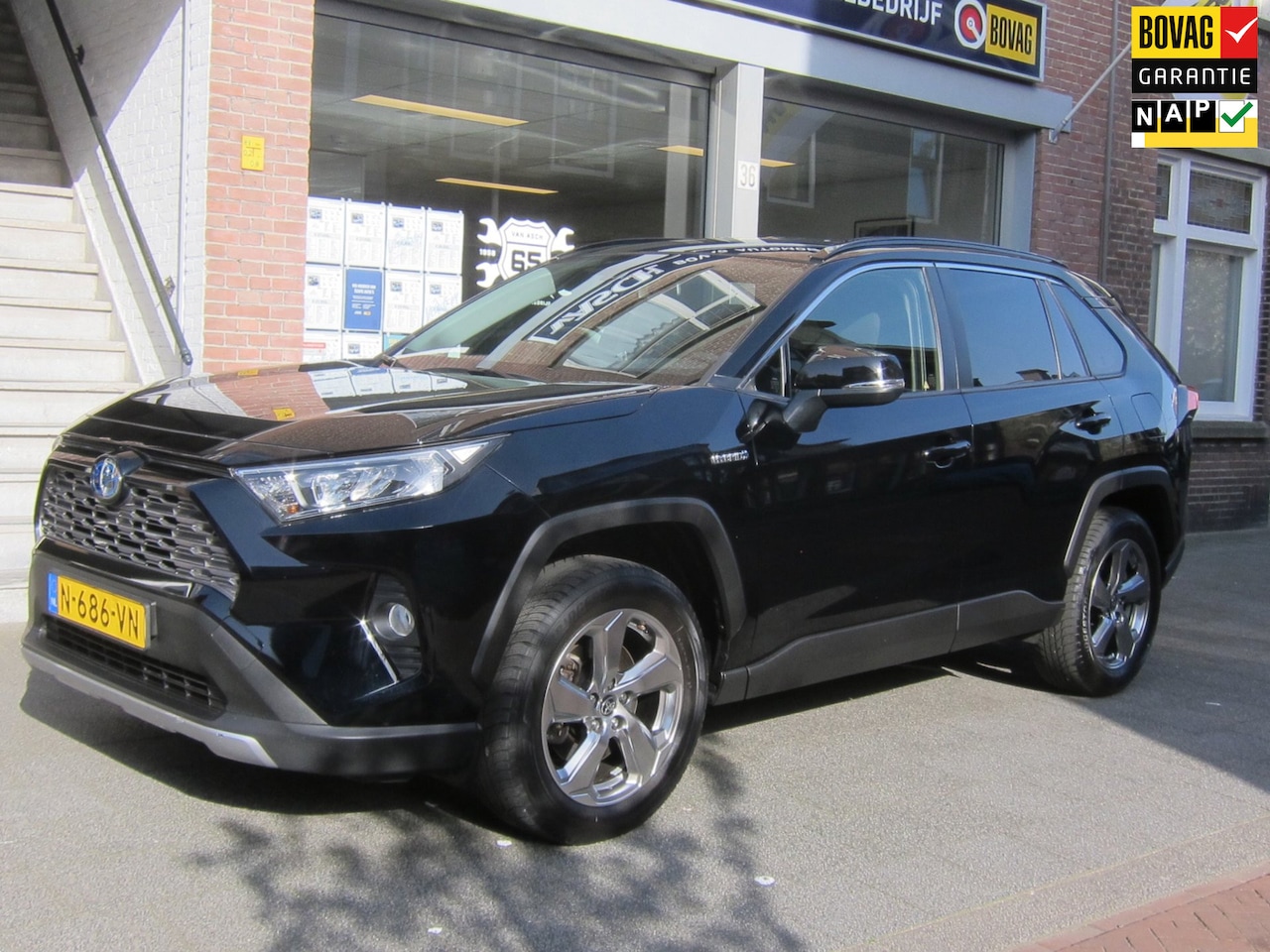 Toyota RAV4 - 2.5 Hybrid Dynamic Bearlock All In Prijs Bovaggarantie - AutoWereld.nl