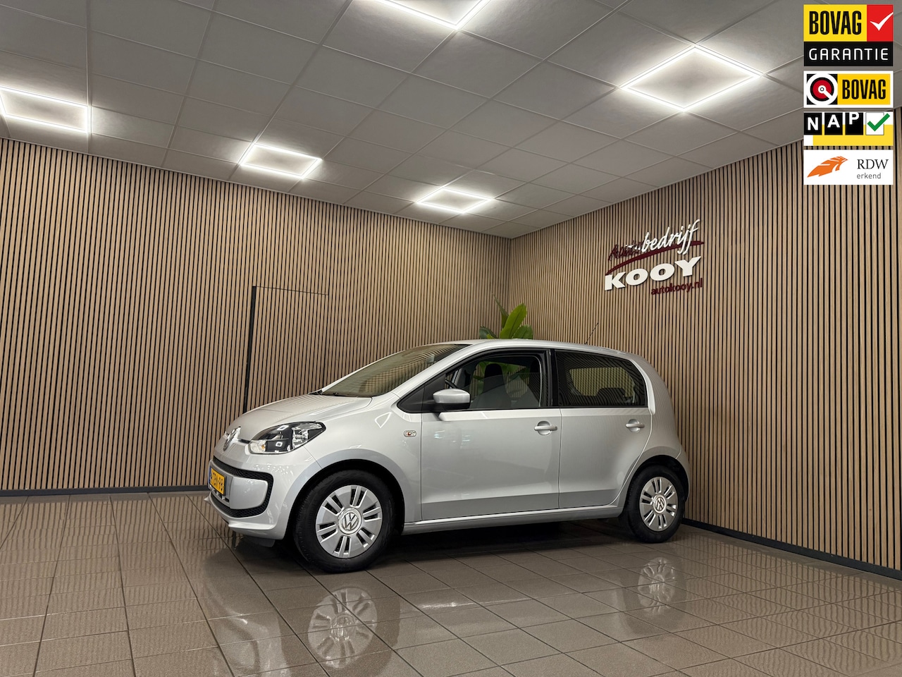 Volkswagen Up! - 1.0 move up! BlueMotion * Airco / 5 Deurs / Goed onderhouden / NL Auto * - AutoWereld.nl