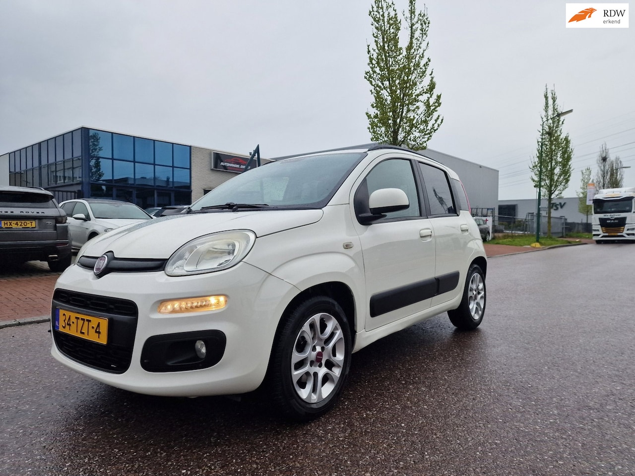 Fiat Panda - 0.9 TwinAir Lounge AIRCO 2 X SLEUTELS - AutoWereld.nl
