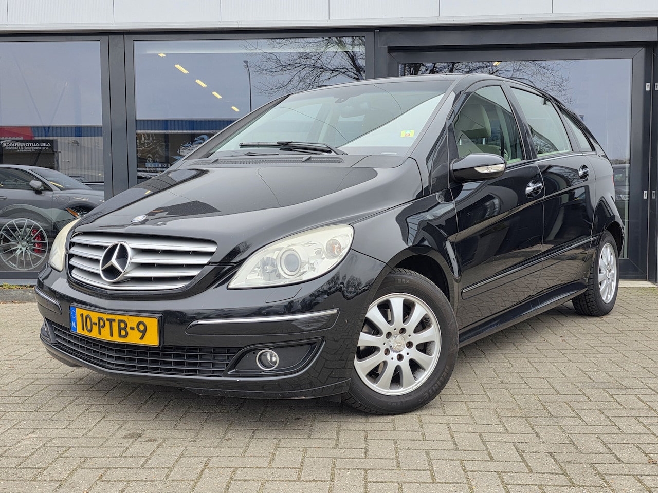 Mercedes-Benz B-klasse - 170 automaat + LEER + KLIMA + LM VELGEN - AutoWereld.nl