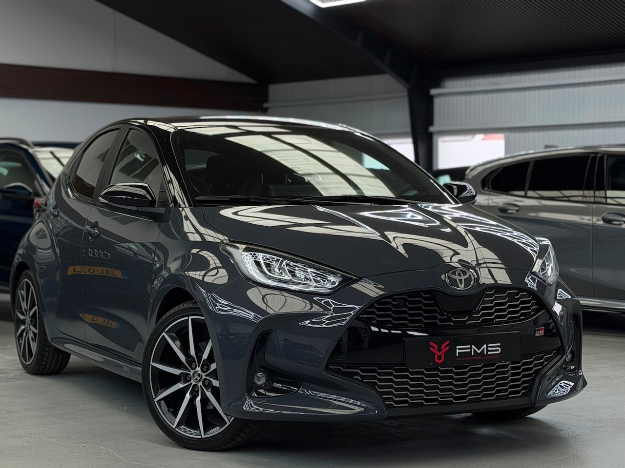 Toyota Yaris - 1.5 Hybrid 130 GR SPORT HuD CarPlay Camera - AutoWereld.nl