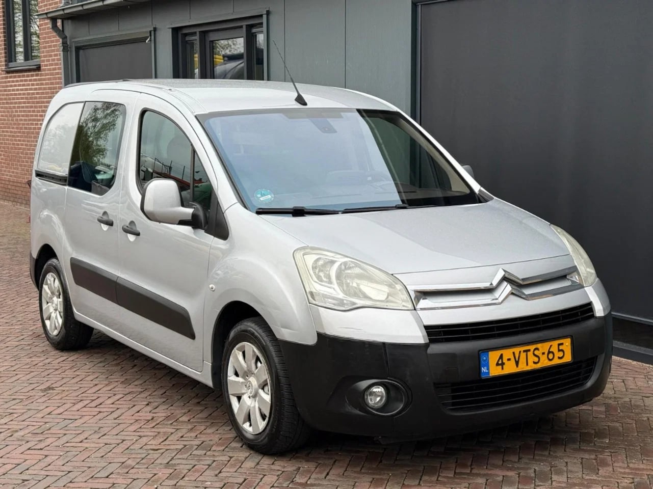 Citroën Berlingo - 1.6 e-HDI 500 90pk PDC AC Navi Cruise Automaat MargeNAP - AutoWereld.nl