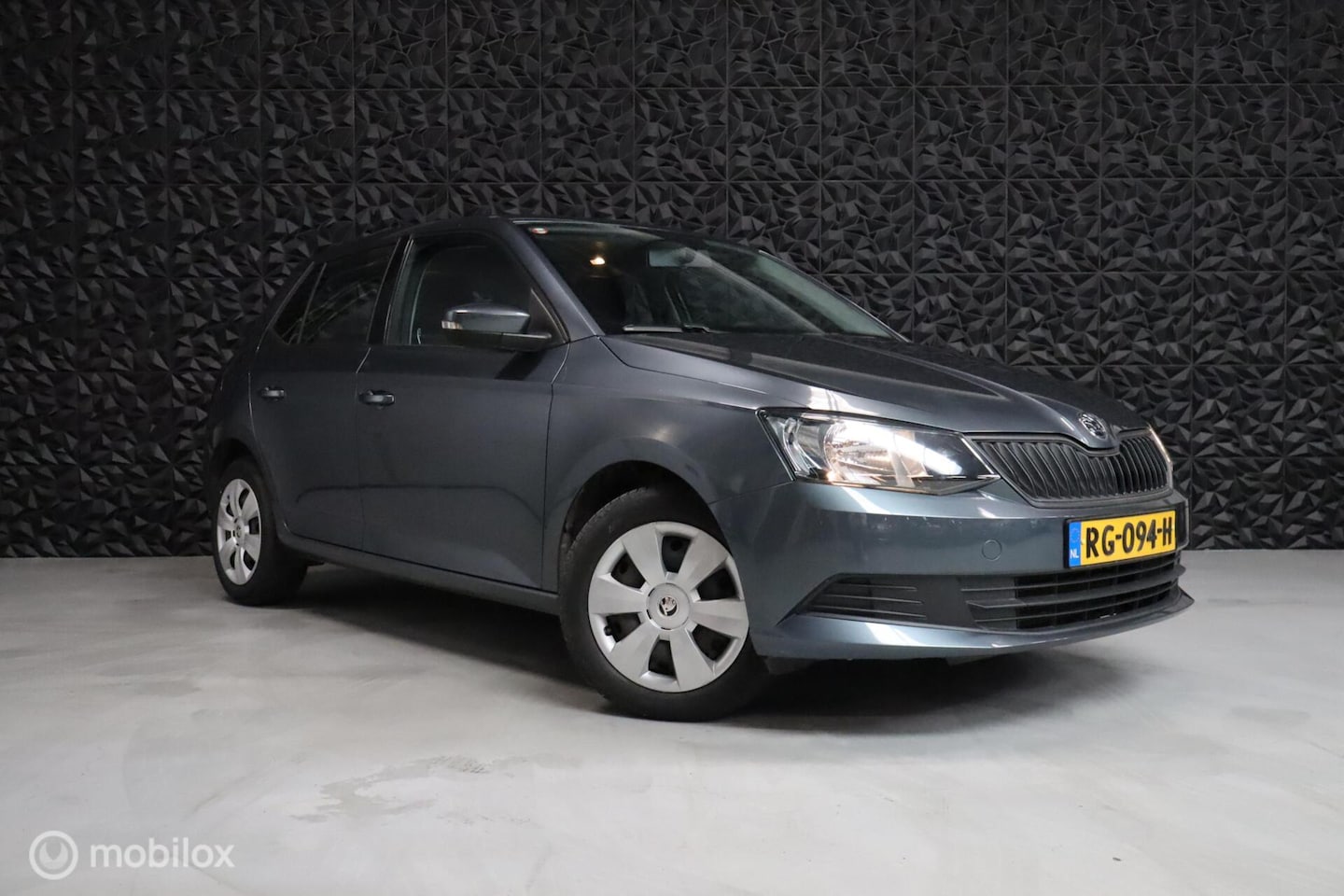 Skoda Fabia - 1.2 TSI Ambition Businessline 1.2 TSI Ambition Businessline | DSG | Airco | - AutoWereld.nl