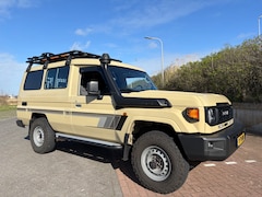 Toyota Land Cruiser - GRJ78. UNIEK. BPM VRIJ. BTW AUTO. NIEUWSTAAT.