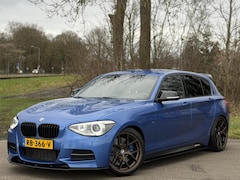 BMW 1-serie - M135i xDrive Executive 424PK/Liefhebber/Carbon