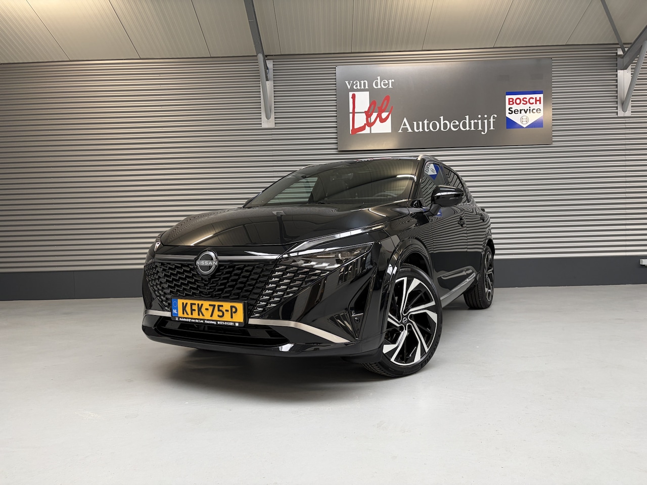 Nissan Qashqai - 1.3 MHEV Xtronic TEKNA PLUS/PANO/BOSE/LEER/HEAD-UP/ENZ - AutoWereld.nl