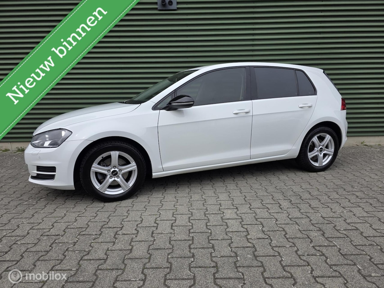Volkswagen Golf - 1.2 TSI|Airco|Trekhaak|Nieuwe Apk| - AutoWereld.nl