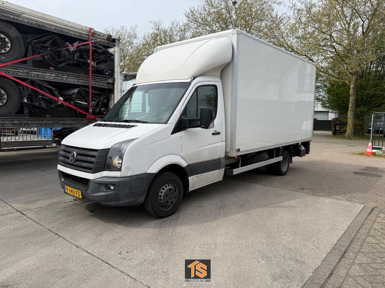 Volkswagen Crafter - 3.5TON - 2.0 - LADEBORDWAND/LAADKLEP - EURO 6 - NL TOP TRUCK - TUV 3/27 - AutoWereld.nl