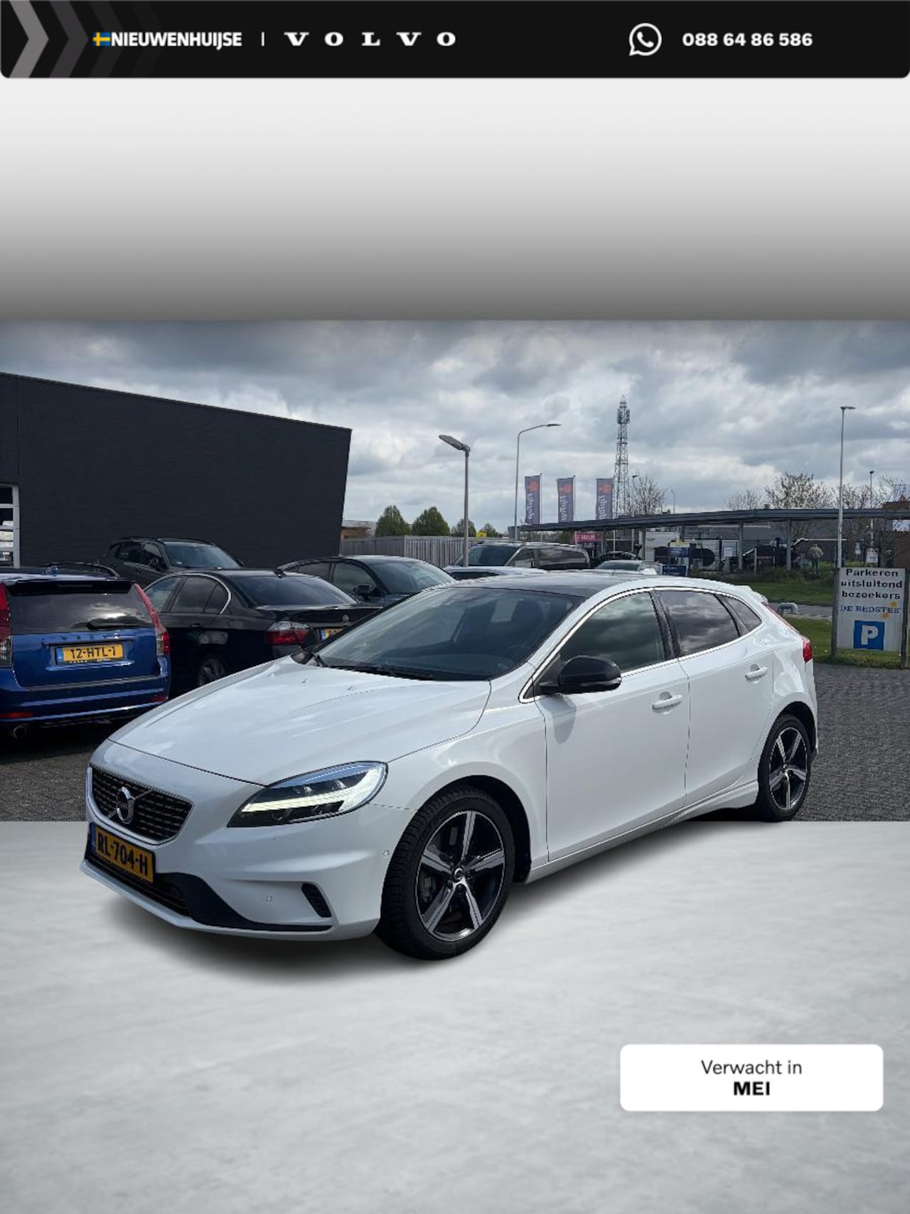 Volvo V40 - 2.0 T4 Business Sport | Trekhaak Afneembaar | Panoramadak | Lederen Bekleding | Parkeersen - AutoWereld.nl