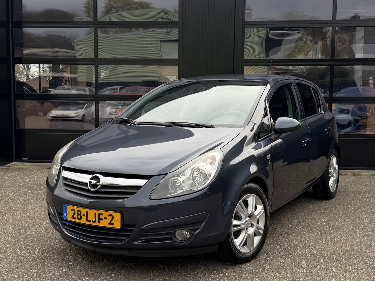 Opel Corsa - 1.4-16V '111' Edition 1e eigenaar NL Auto UNIEK - AutoWereld.nl