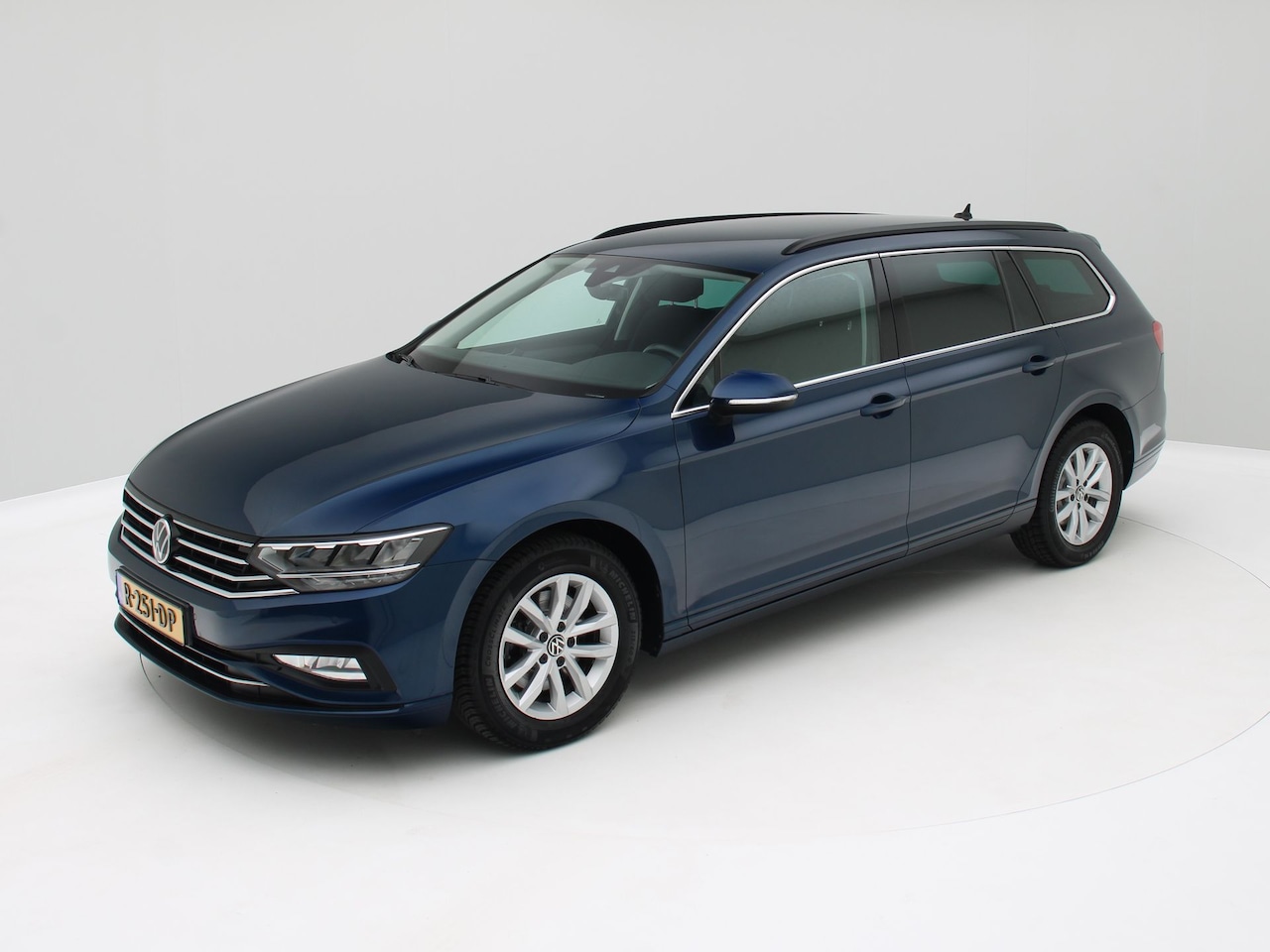 Volkswagen Passat Variant - 1.5 TSI Business 150PK Comfort line. - AutoWereld.nl