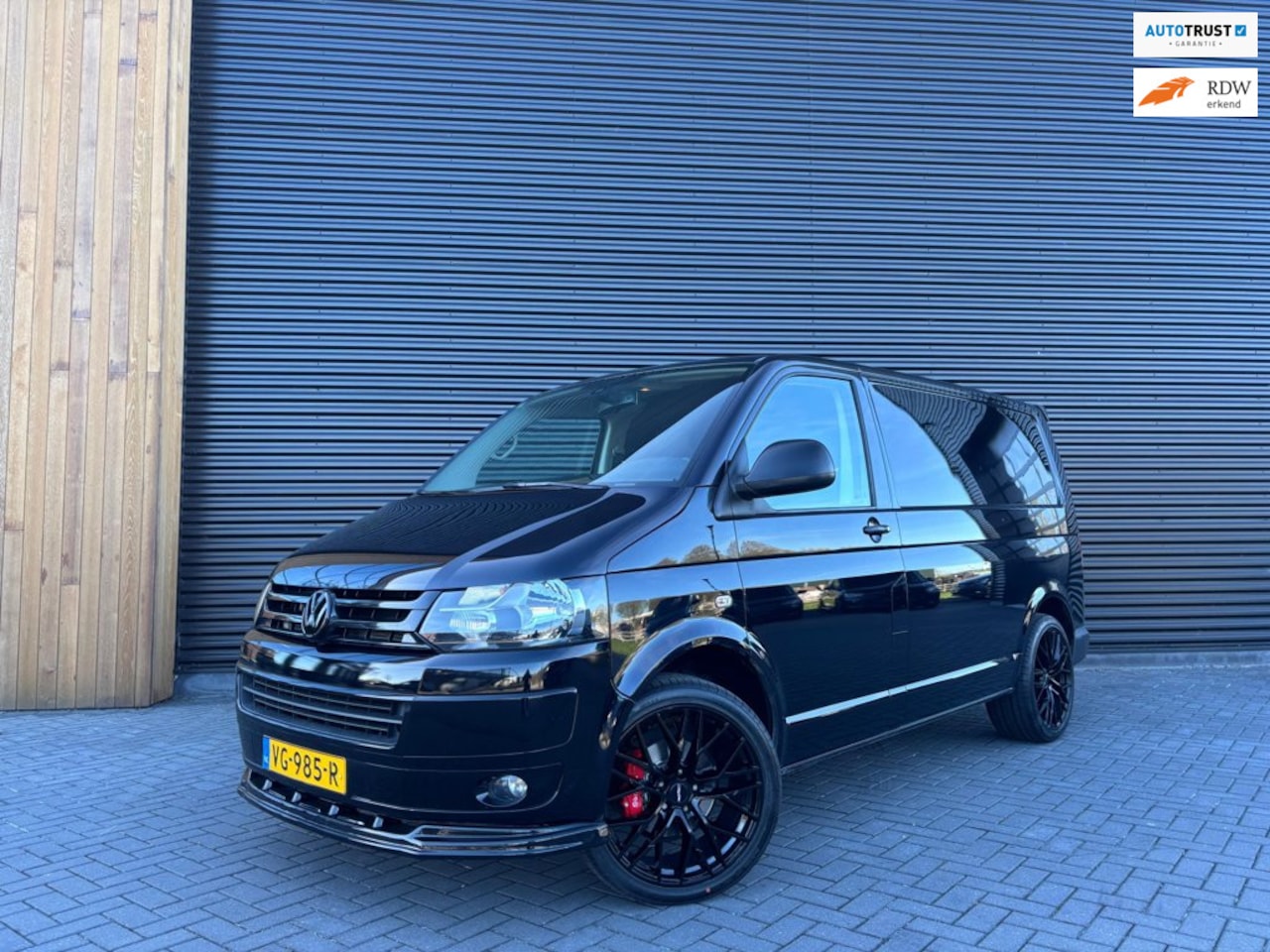 Volkswagen Transporter - 2.0 TDI L1H1 BM DC Budgetline |BLUETOOTH|CRUISE| TREKHAAK| HOUTEN VLOER| - AutoWereld.nl