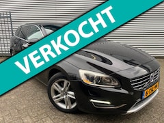 Volvo V60 - 2.4 D6 AWD Plug-In Hybrid Summum|Leder|Navi|PDC|