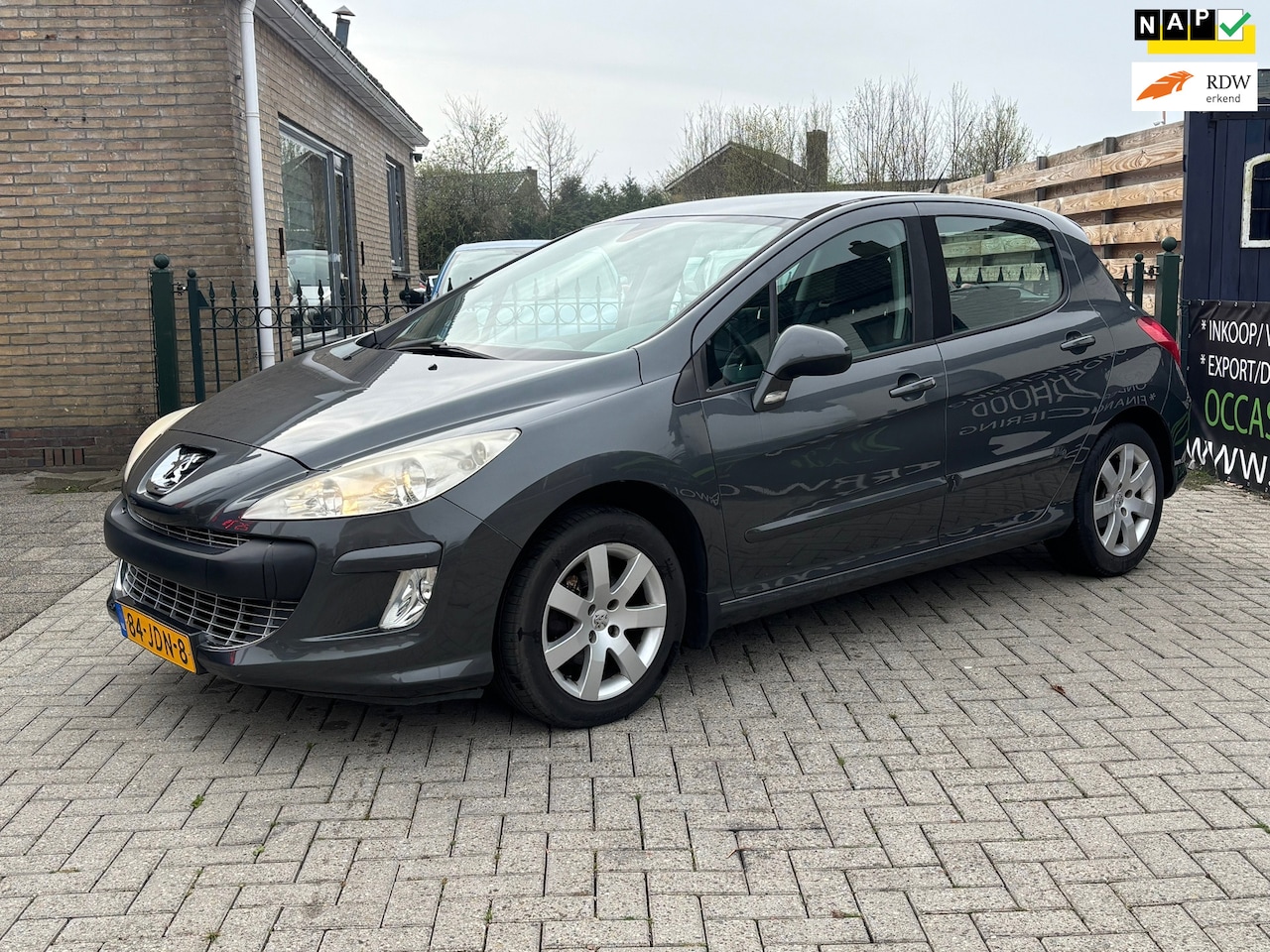 Peugeot 308 - 1.6 VTi Style | cruise | airco | trekhaak | pdc | nieuwe apk keuring - AutoWereld.nl