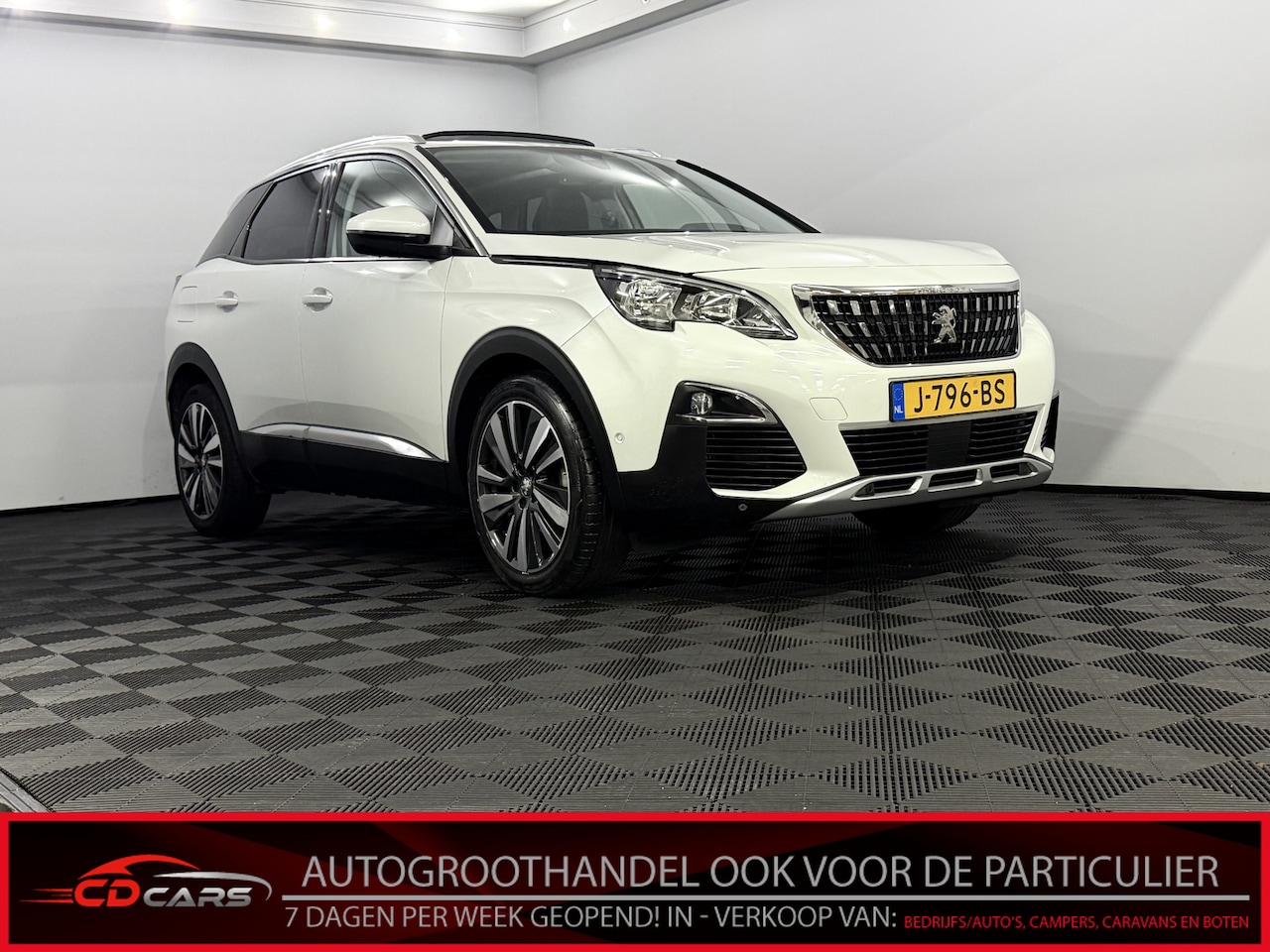 Peugeot 3008 - 1.2 PureTech Blue Lease Premium Avantage Panoramadak, Camera, Navi, Half leder, Elektrisch - AutoWereld.nl