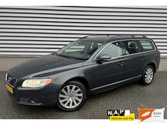 Volvo V70 - 1.6 T4 Lim. Edition Automaat NAP Leder Trekhaak