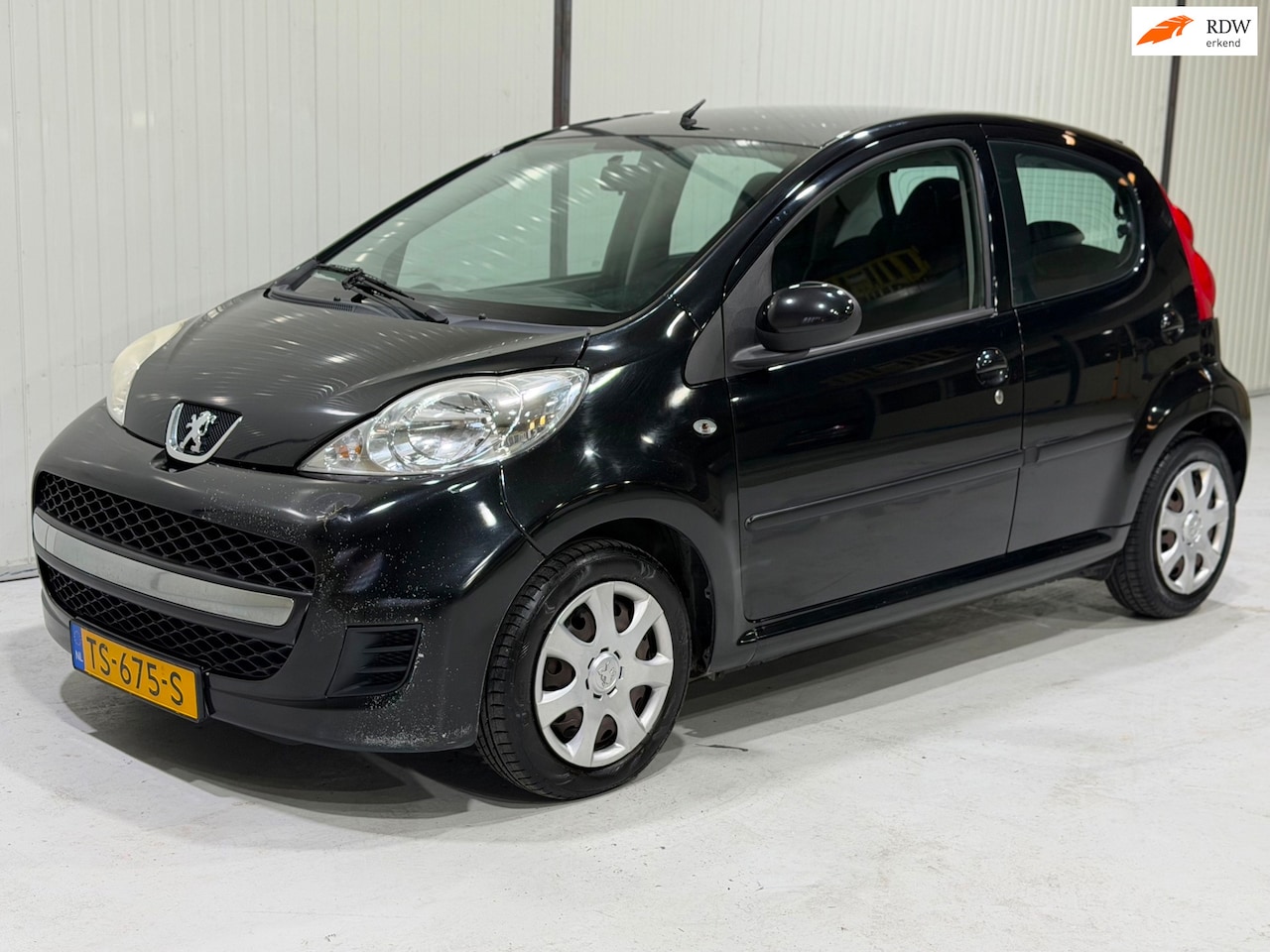 Peugeot 107 - 1.0-12V XR APK - LEES TEKST!! - AutoWereld.nl