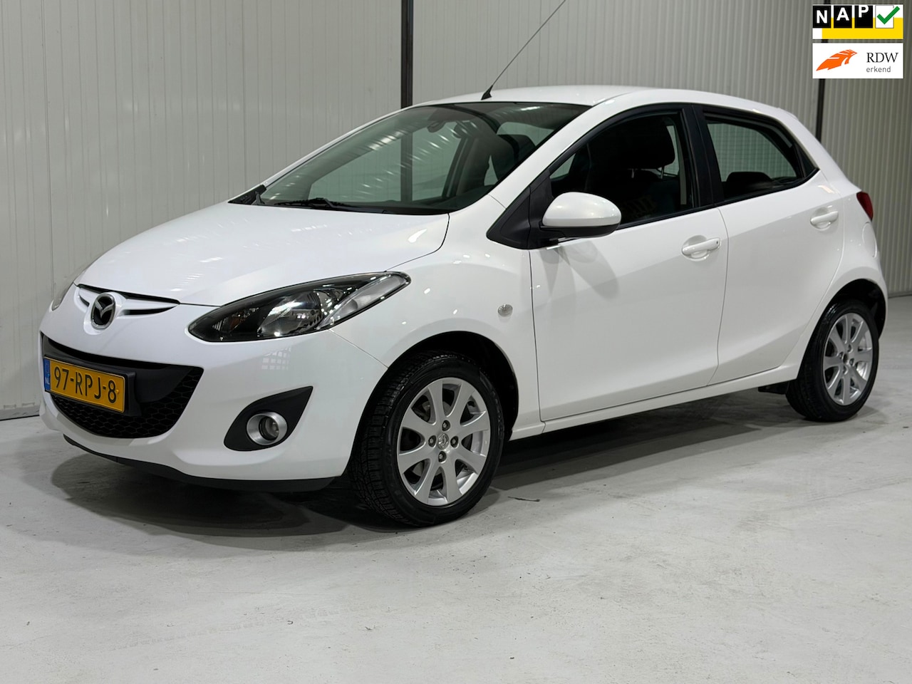 Mazda 2 - 1.3 GT-L ZEER NETTE STAAT - NWE APK - CLIMA - LM VELGEN! - AutoWereld.nl