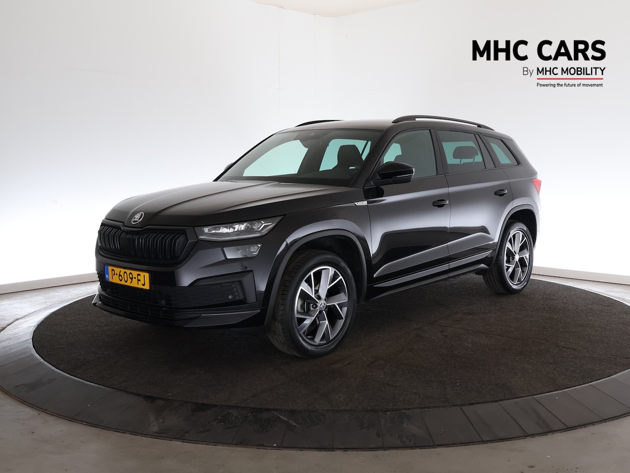 Skoda Kodiaq - 1.5 TSI Sportline Business | Carplay | Camera | Stoel/Stuurverwarming | - AutoWereld.nl