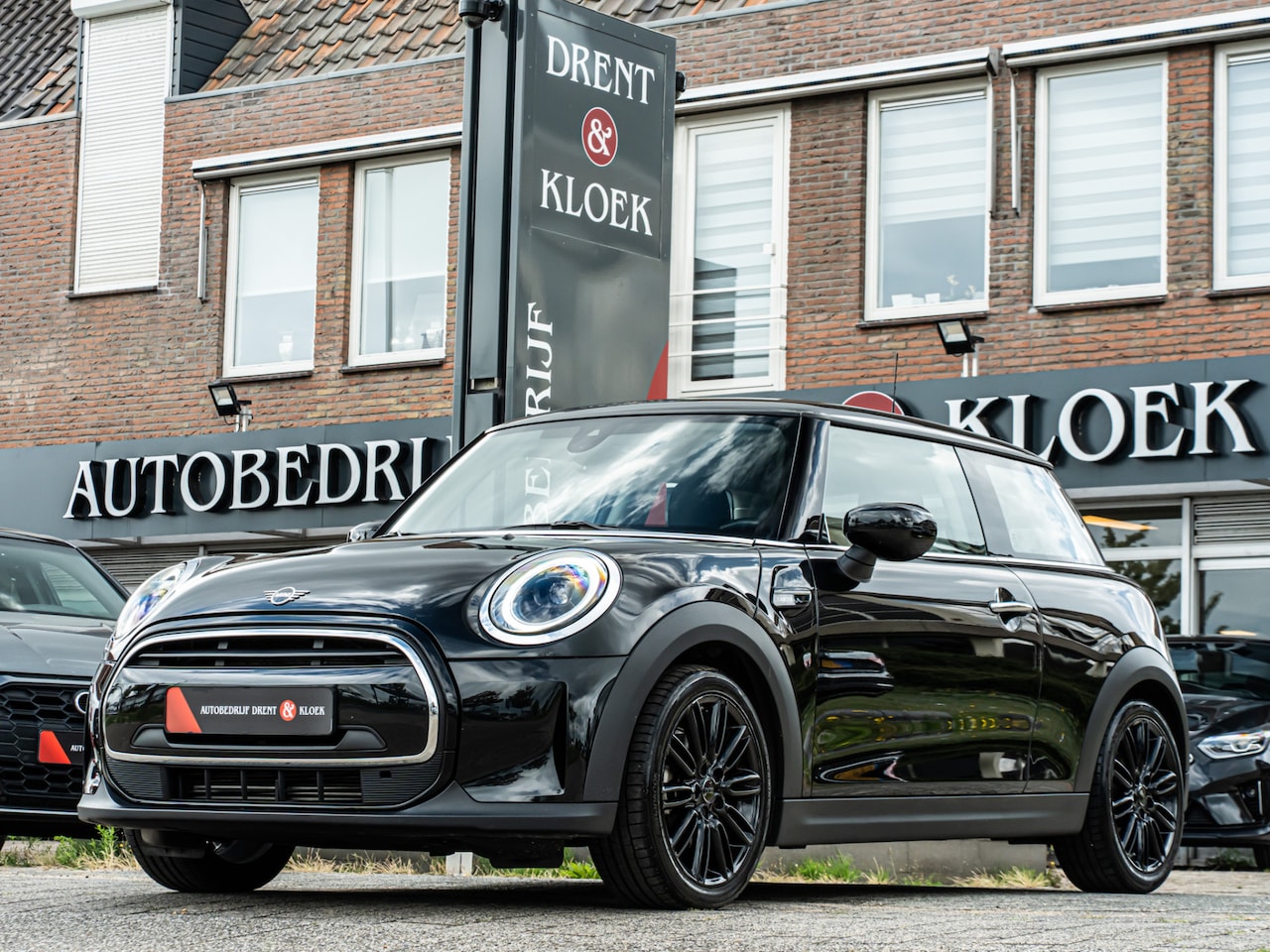 MINI Cooper - Mini 1.5 Camden Edition ORG NL LED 17 INCH DAB PDC - AutoWereld.nl