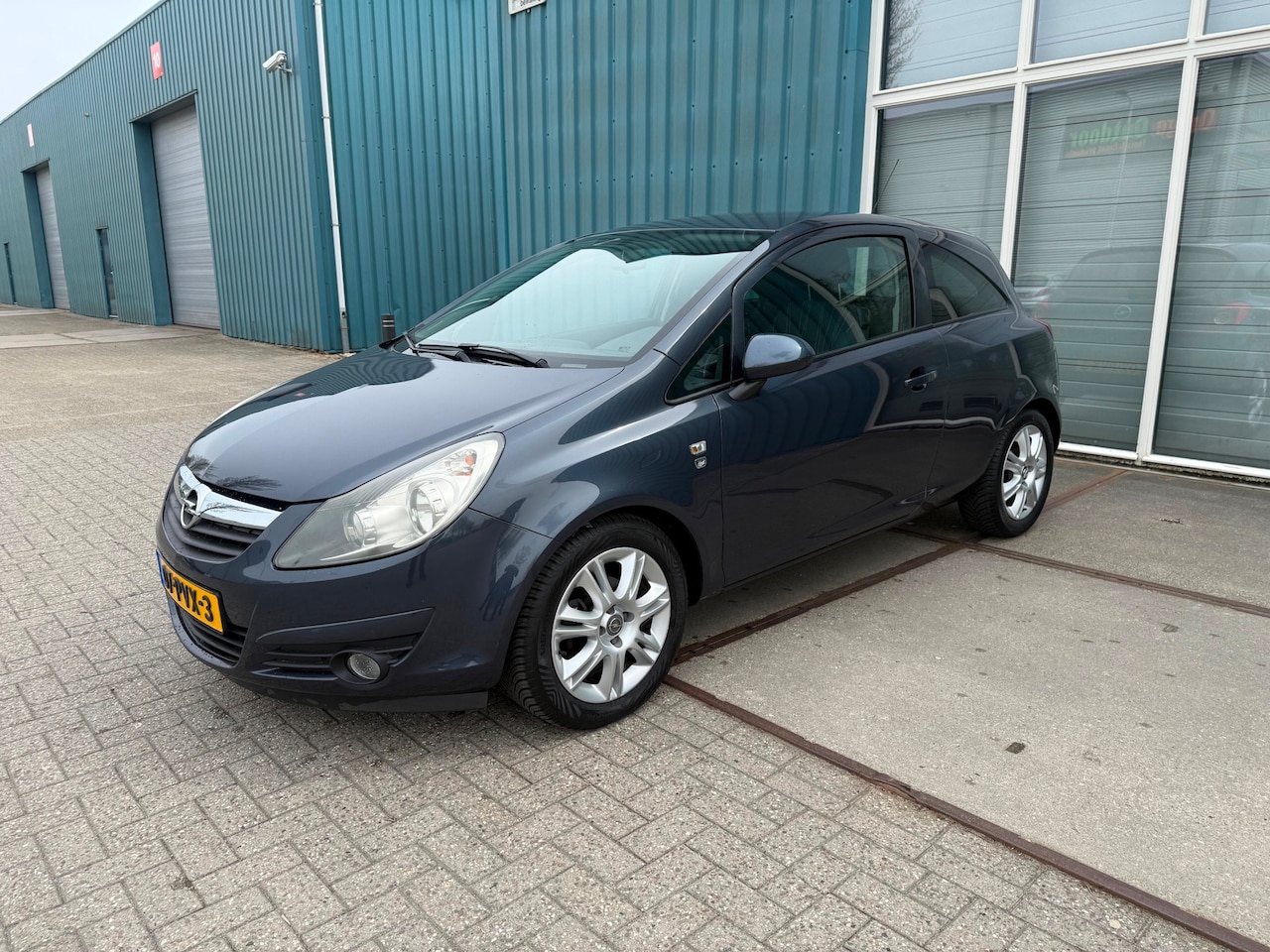 Opel Corsa - 1.2-16V Color Edition 1.2-16V Color Edition - AutoWereld.nl
