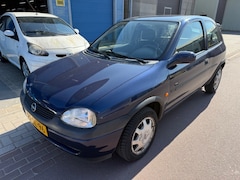 Opel Corsa - 1.4i CDX 1998 Automaat - APK 12-12-2026 Leuke en goed rijdende auto met NAP en boekjes