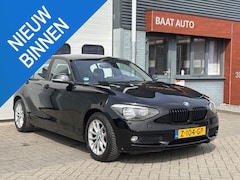 BMW 1-serie - 116i Limited Edition 2012 zwart Apple CarPlay stoelv. NIEUWE KETTING + APK
