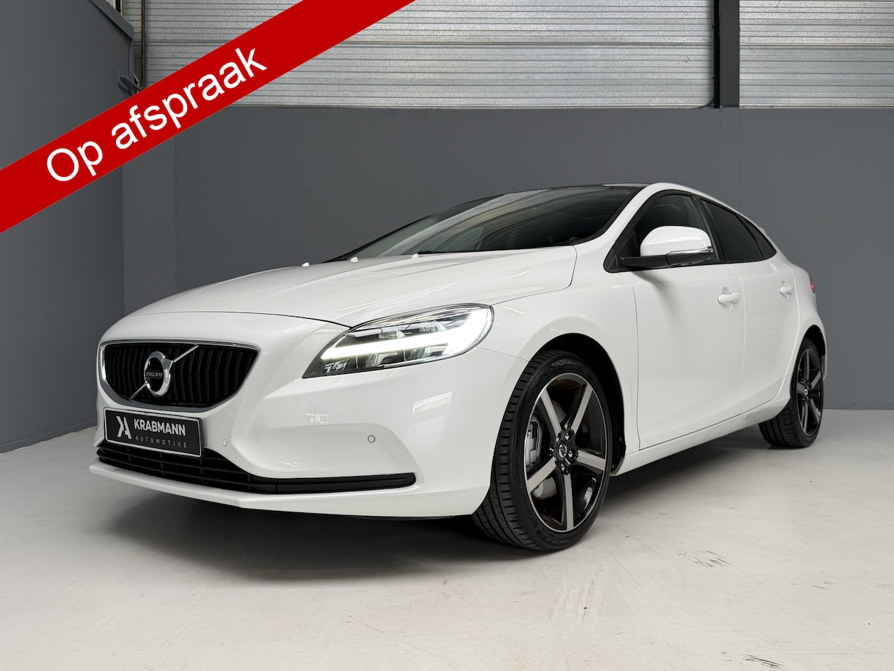 Volvo V40 - T3 Polar+ Sport Panorama|Leder|Automaat|LED| - AutoWereld.nl