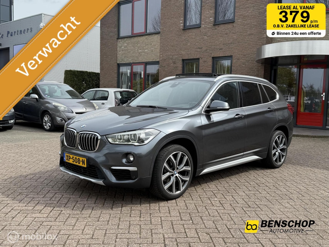 BMW X1 - sDrive18i High Executive Panodak Leer Navi Camera LED - AutoWereld.nl