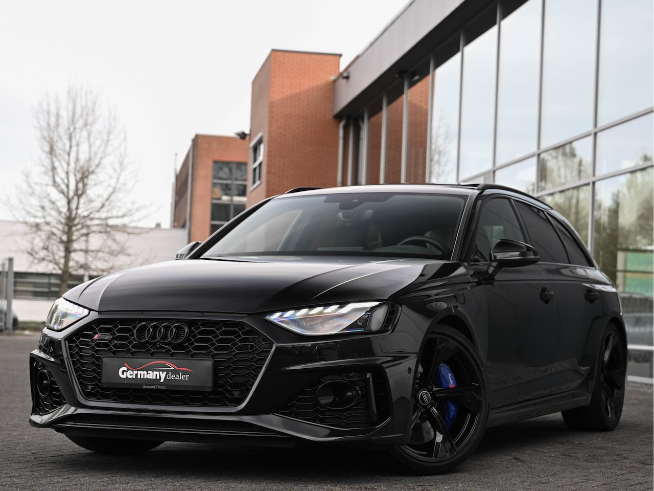 Audi RS4 - Avant 2.9TFSI 450pk Quattro Keramiek Pano HUD Carbon 20-Inch B&O Led-Matrix Keyless - AutoWereld.nl