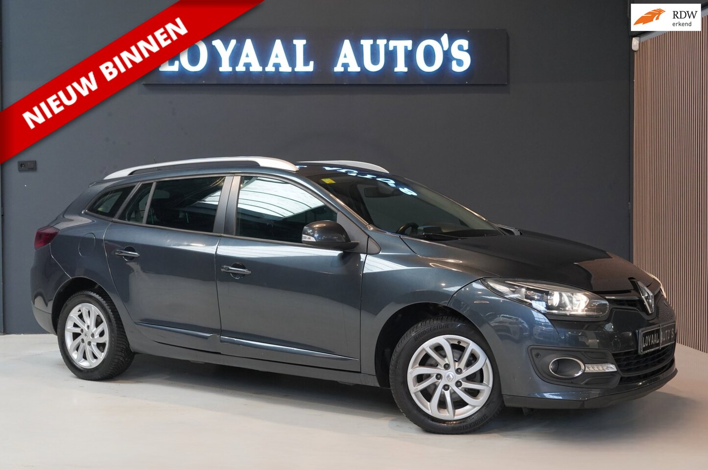 Renault Mégane Estate - 1.2 TCe Limited | NAVI | CRUISE | AIRCO | ELEK.RAMEN | APK. - AutoWereld.nl