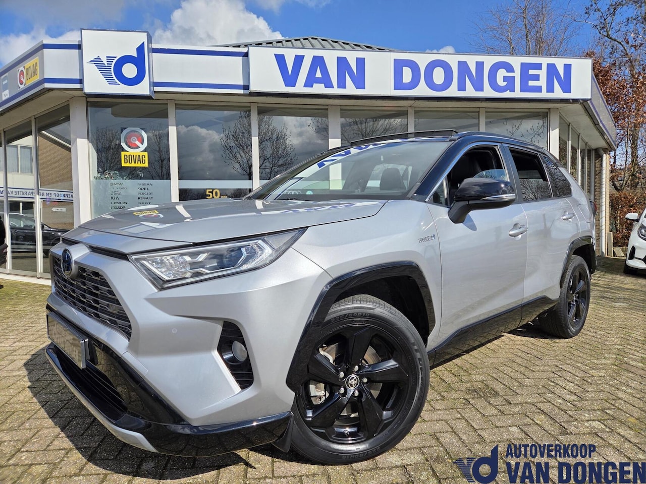 Toyota RAV4 - 2.5 Hybrid Bi-Tone | Panorama / Dealer onderhouden! - AutoWereld.nl