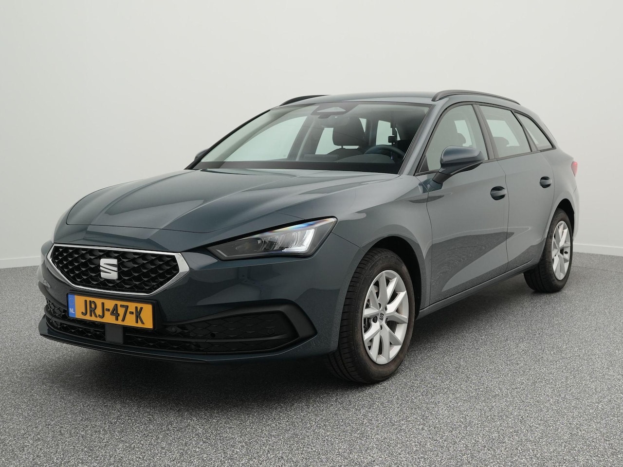 SEAT Leon Sportstourer - Style 1.5 TSI 115PK | Cruise Control | LED Koplampen | Draadloze Apple CarPlay™ & Android - AutoWereld.nl