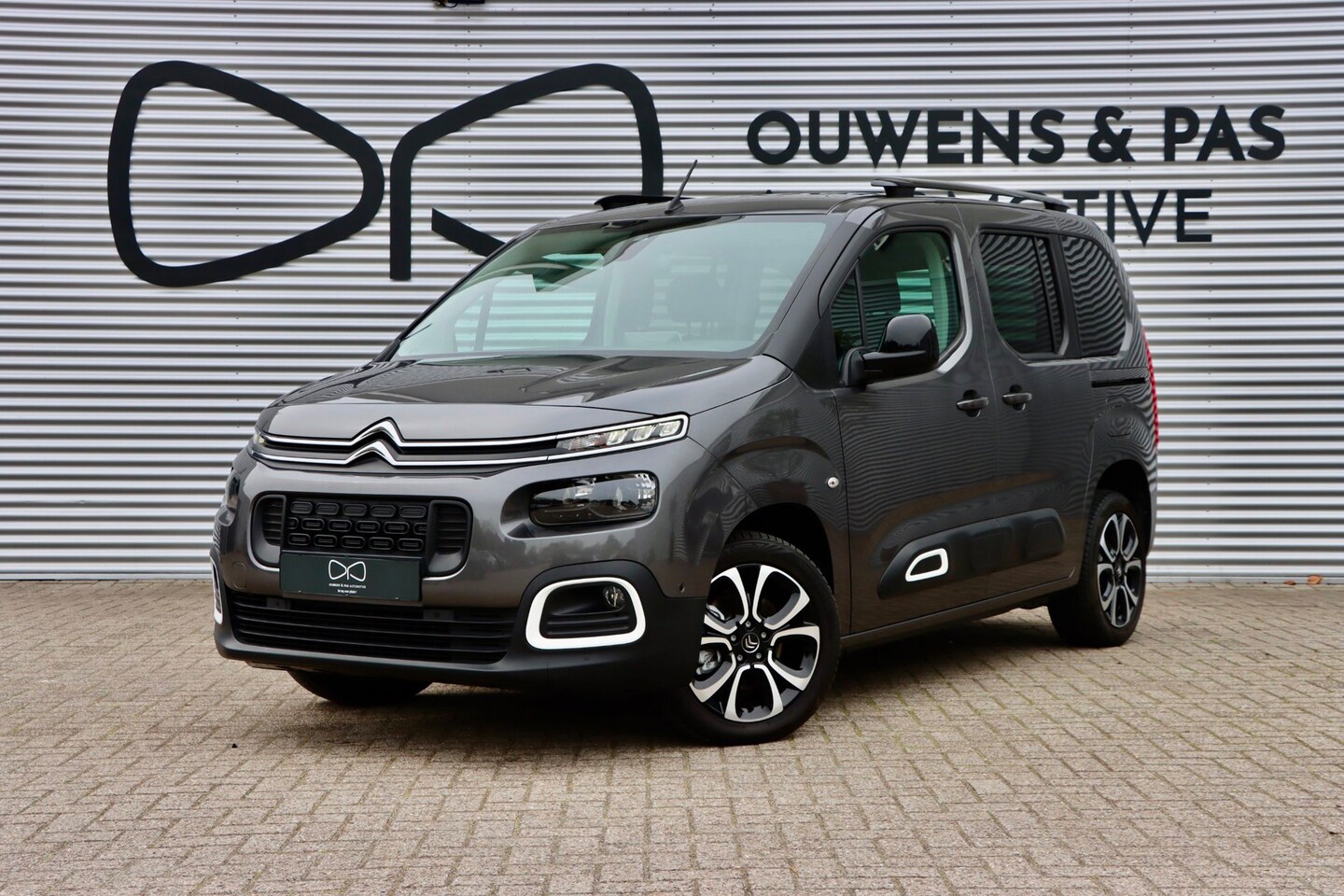 Citroën Berlingo - 1.2 PureTech Feel | 1E EIGENAAR | CARPLAY | CAMERA | CRUISE CONTROL | STOELVERWARMING - AutoWereld.nl