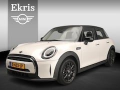 MINI Cooper - 5-deurs Automaat / Driving assist / LED / Cruise / Climate / PDC / Navigatie / Alu wielen