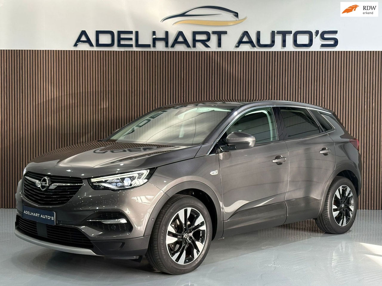 Opel Grandland X - 1.2 Turbo Innovation / Full map navigatie / Cruise control / Climate control / Stoelverwar - AutoWereld.nl