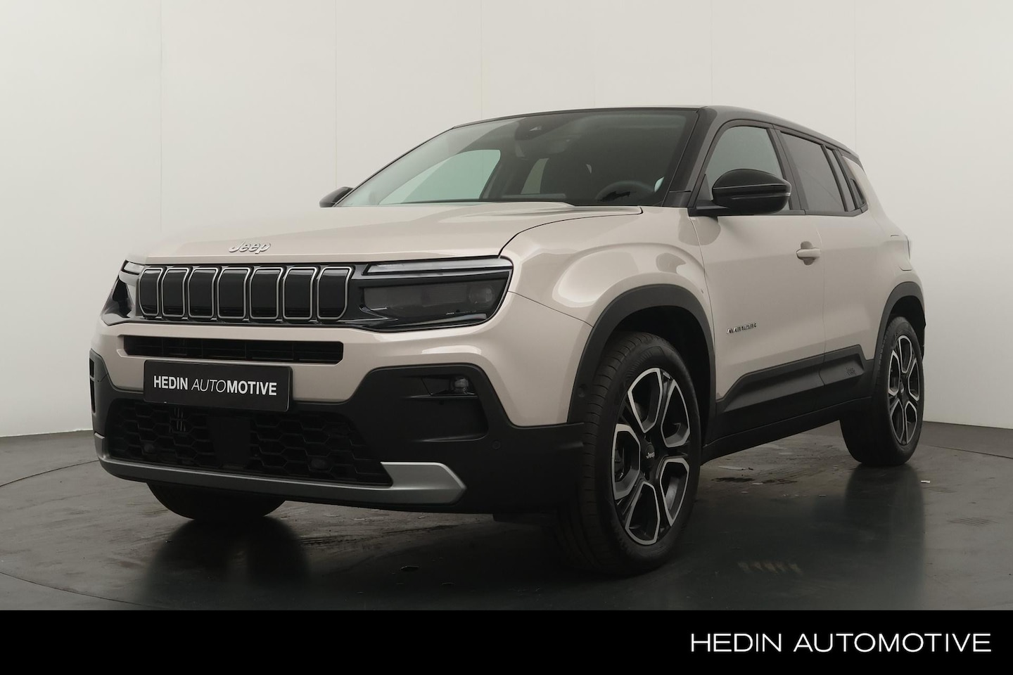 Jeep Avenger - 1.2 e-Hybrid 110PK Summit Automaat | Navigatie via App | Panoramadak | Adaptieve Cruise Co - AutoWereld.nl