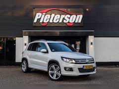 Volkswagen Tiguan - 1.4 TSI 2x R-Line TREKHAAK KEYLESS XENON