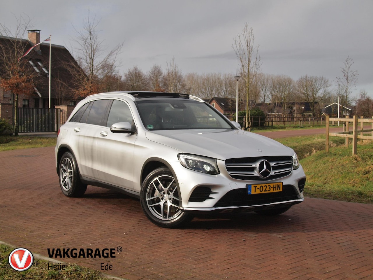 Mercedes-Benz GLC-klasse - 250 4MATIC Ambition | Panoramadak | Camera | Cruise Control | Stoelverwarming | - AutoWereld.nl