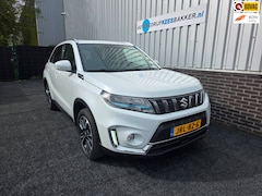 Suzuki Vitara - 1.5 Hybrid Select / Panodak / Stoelverwarming / afn.Trekhaak