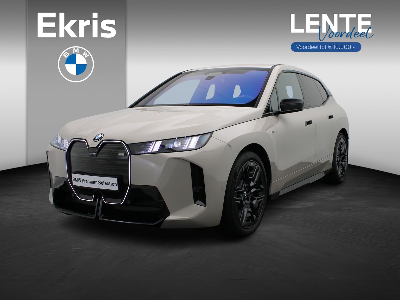 BMW iX - xDrive M70 112 kWh M Sportpakket Pro | Trekhaak |  Stoelventilatie | Driving Assist Prof | - AutoWereld.nl