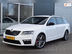 Skoda Octavia Combi - 2.0 TDI RS | Kuipstoelen | DSG | Navi | APK 11-2026